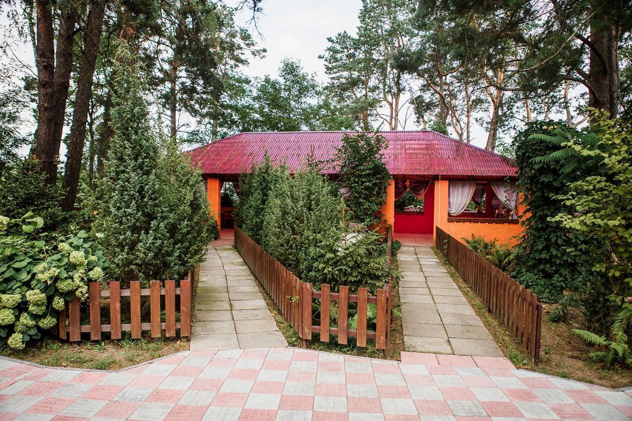 U Listochka Hotel Bereza Exterior foto